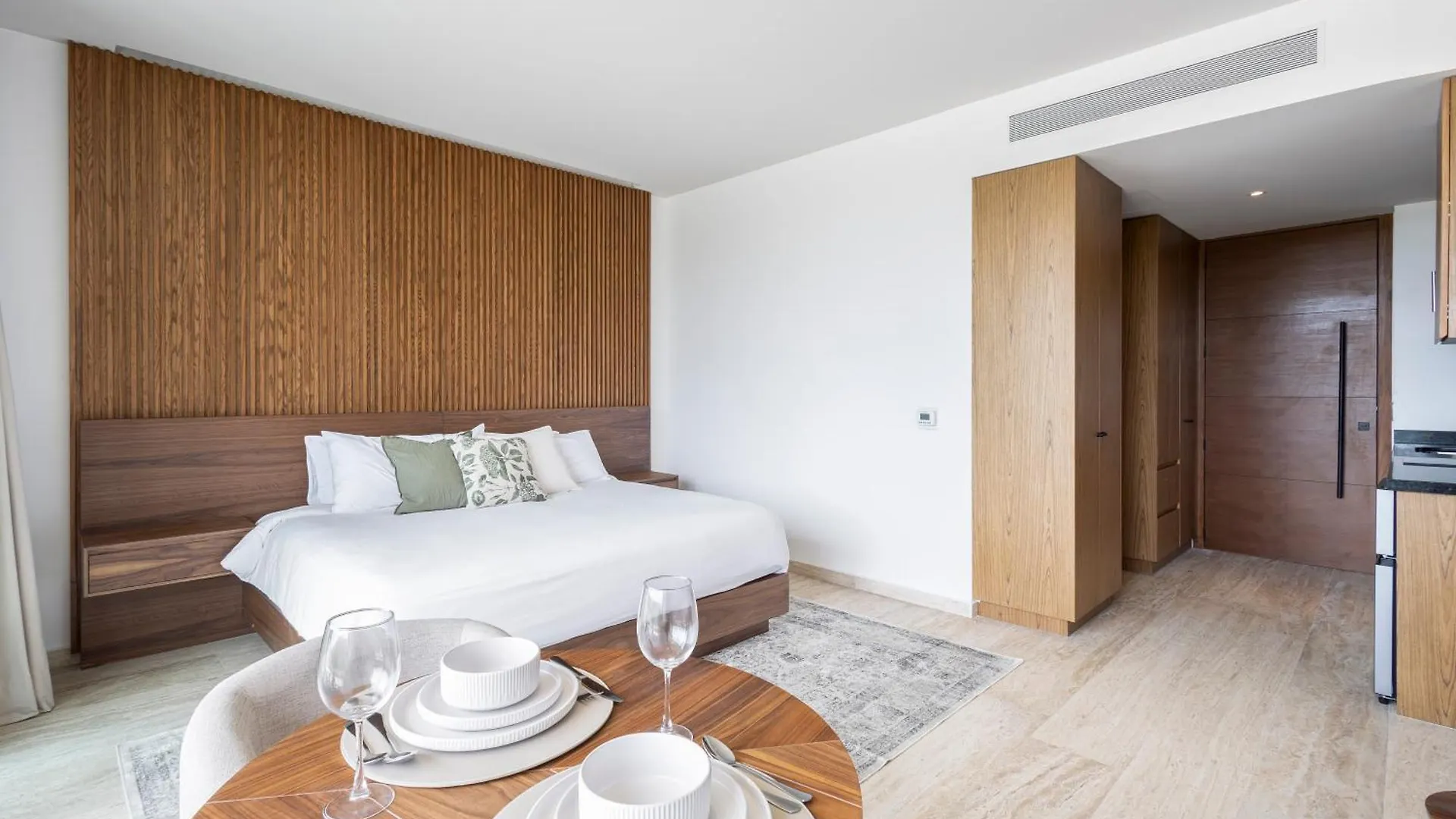 툴룸 Mistiq Gardens 2 아파트
