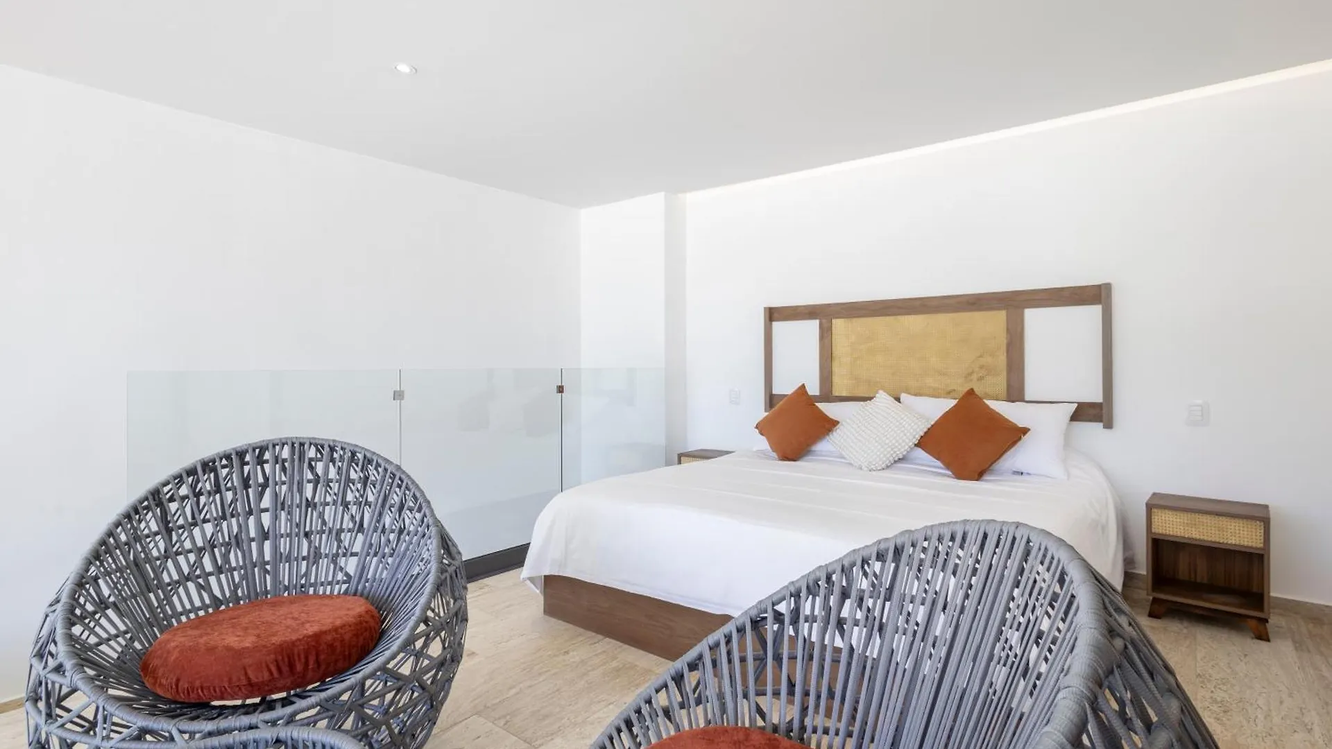 툴룸 Mistiq Gardens 2 아파트
