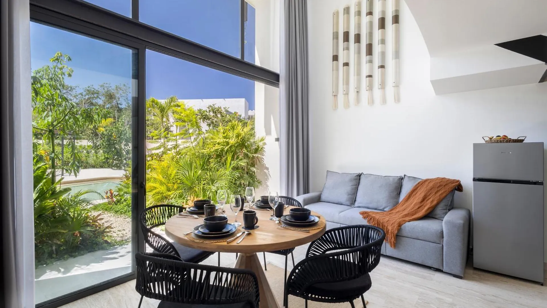 툴룸 Mistiq Gardens 2 아파트